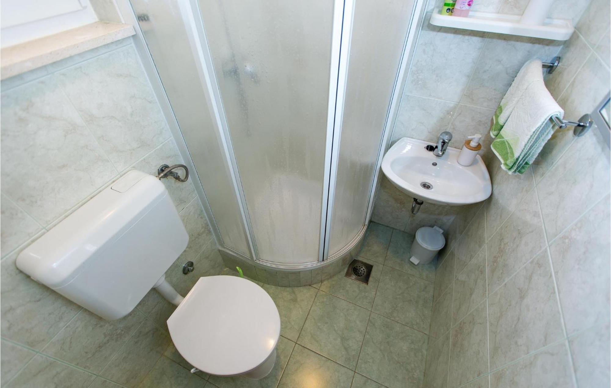 3 Bedroom Lovely Home In Plat Mlini Exterior foto
