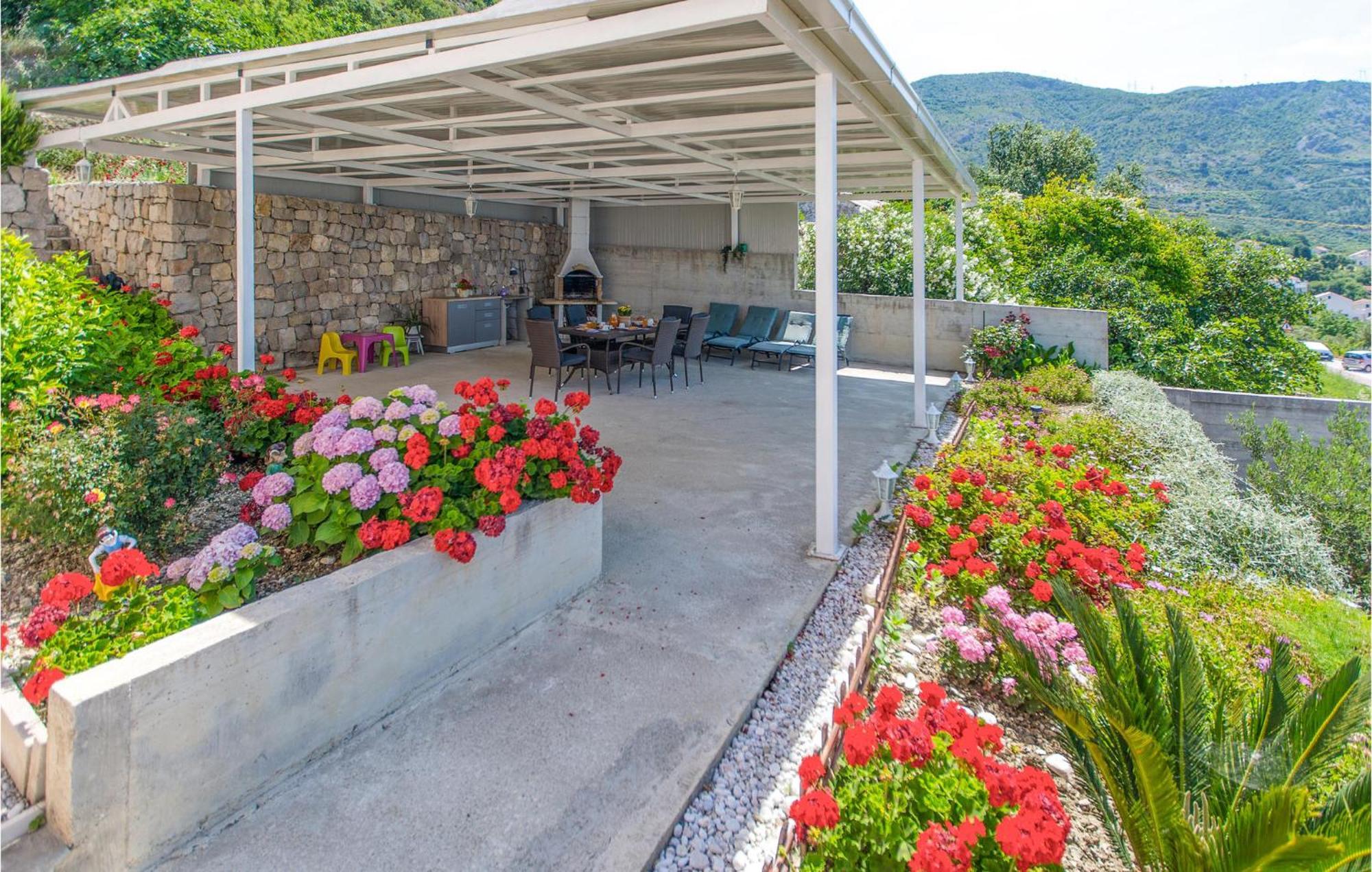 3 Bedroom Lovely Home In Plat Mlini Exterior foto